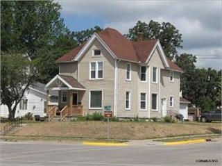 322 2nd Ave, Petersburg IA  52040-1901 exterior