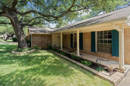 11309 Alhambra Dr, Austin TX  78759-5312 exterior