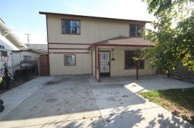 132 Clay St, Stockton, CA 95206-1713