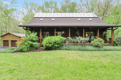 167 Long Swamp Rd, Plumsted Township, NJ 08533-1916