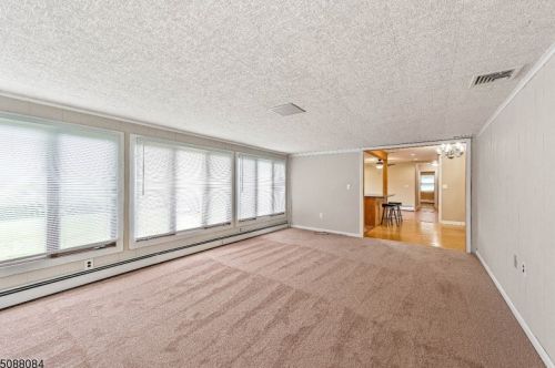 31 Clearview Dr, Dover NJ  07869-1304 exterior