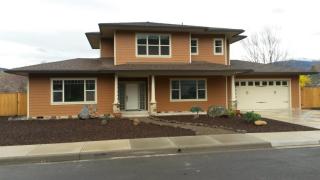 1401 Lithia Way, Talent, OR 97540