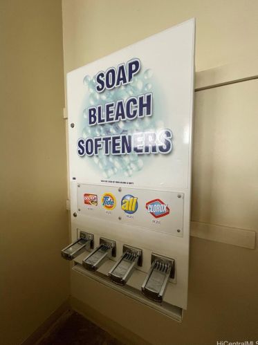 2240 Kuhio Ave, Honolulu HI  96815-2898 exterior