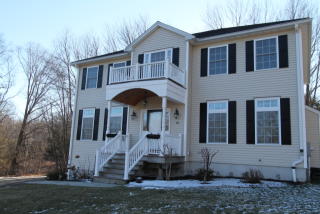90 Dickinson Dr, Huntington, CT 06484-6508