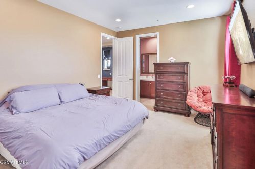 3961 Eagle Flight Dr, Simi Valley CA  93065-0222 exterior