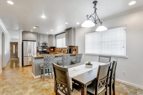 7265 Eigleberry St, Gilroy, CA 95020-6116