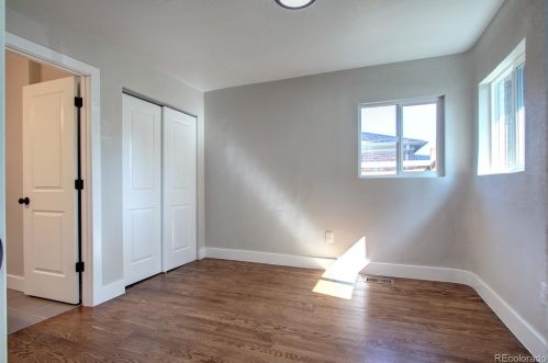 2811 Cook St, Denver CO  80205-5012 exterior