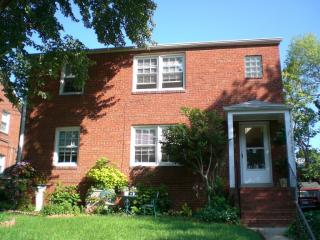 2705 13th Rd, Arlington VA  22204-4901 exterior