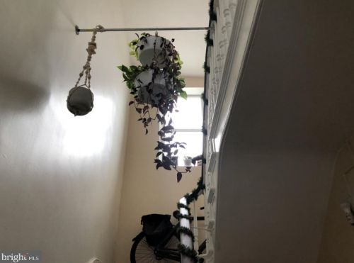 23 Walnut St, Lancaster PA  17602-2451 exterior