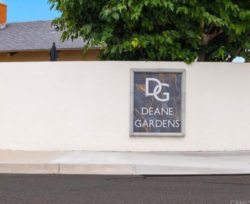 20281 Eastwood Cir, Huntington Beach, CA 92646-4744