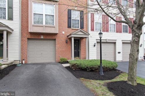 208 September Way, York, PA 17403-4790