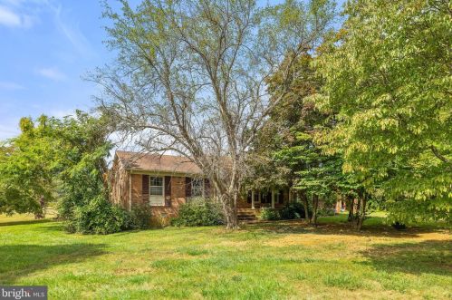 95 Harris Hollow Rd, Washington, VA 22747-1801