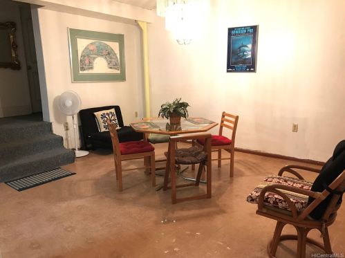 3128 Numana Rd, Honolulu, HI 96819-2908