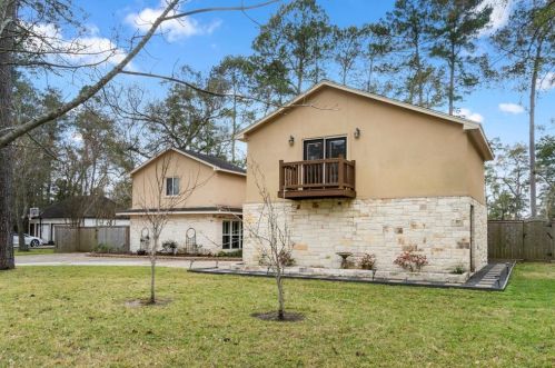 682 Stonewall Jackson Dr, Conroe, TX 77302-3096