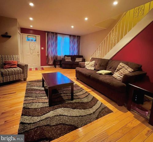 4526 Aberdale Rd, Philadelphia, PA 19136-1408