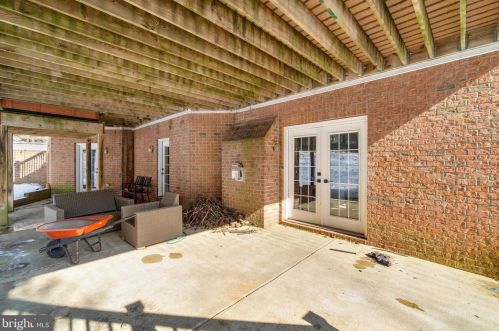 944 Old County Rd, Severna Park MD 21146-4817 exterior