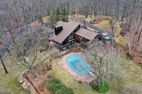 901 Ravine Rd, Califon, NJ 07830-4003