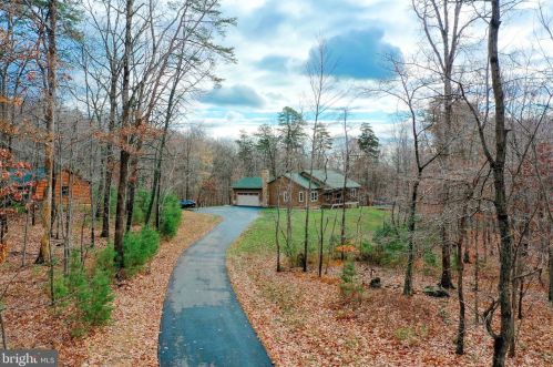 4311 Donna Marie Ct, Haymarket, VA 20169-1746