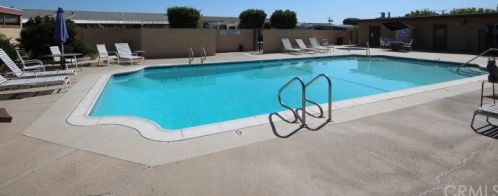 330 Magpie Ln, Santa Ana CA  92708-5822 exterior