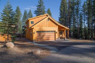 10395 Winter Creek Loop, Truckee, CA 96161-3135