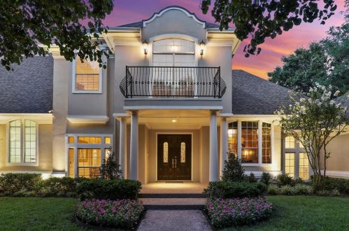 2208 Peninsula Dr, Lewisville, TX 75022-5470