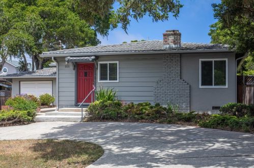 866 Sunset Dr, Del Monte Park, CA 93950-4714