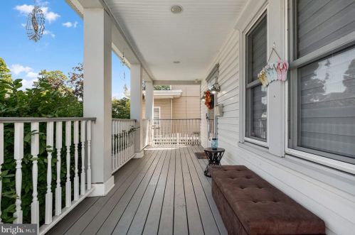 5 Mervine Pl, Trenton, NJ 08609-1829