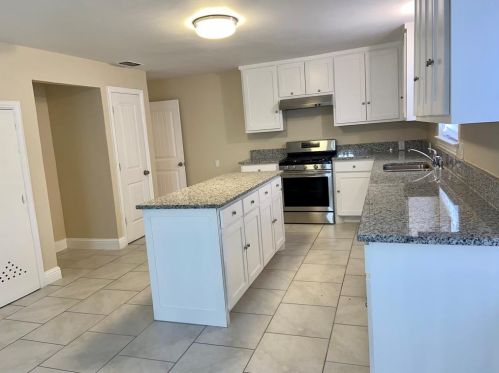 10342 Castlerock Dr, Dallas, TX 75217-3214