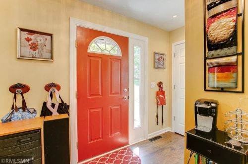 3422 Highlander Dr, Saint Paul MN  55122-1310 exterior