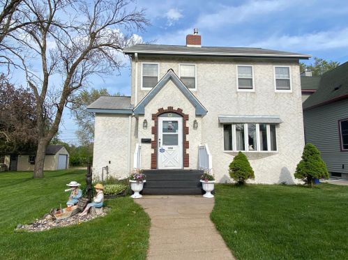 1458 Albemarle St, Saint Paul, MN 55117-3802