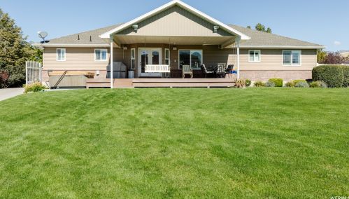 130 490, Smithfield UT 84335-1232 exterior