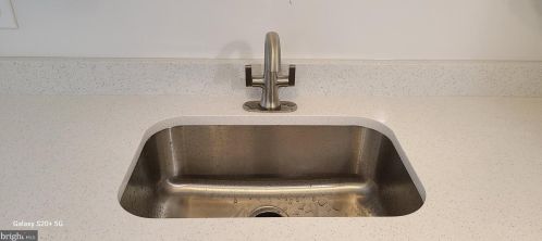 3800 Gateway Ter, Burtonsville, MD 20866-2105
