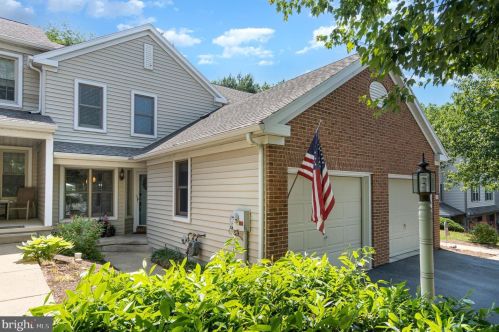 119 Pentail Dr, Lancaster, PA 17601-2545