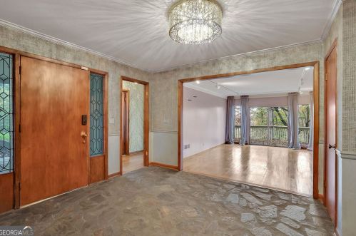 120 Huntcliff Pt, Atlanta GA  30350-1601 exterior