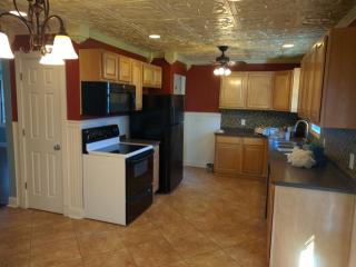1760 Wallings Rd, Cleveland OH  44147-1356 exterior