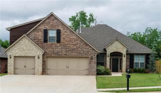 4101 Folcroft Rd, Edmond, OK 73013-1697
