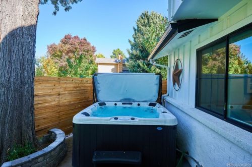 5665 Galena St, Englewood CO  80111-3721 exterior