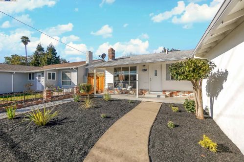 26125 Gettysburg Ave, Hayward, CA 94545-2907