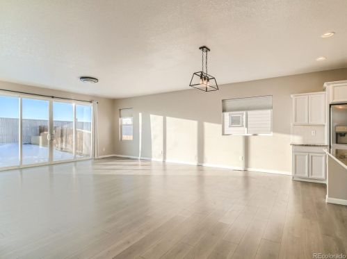 51 Homestead Way, Denver, CO 80601-4564