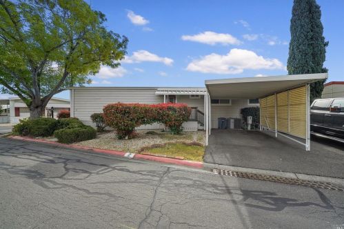 2 Lemon Tree Cir, Vacaville, CA 95687-3203