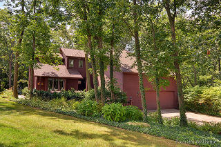 4 Melissa Dr, Lemont, IL 60439-9303