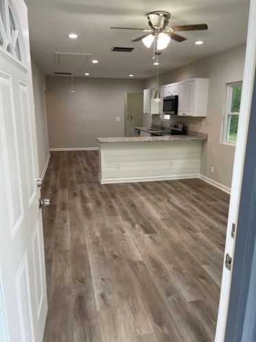 1390 Joyner Ave, Marietta, GA 30060-3903