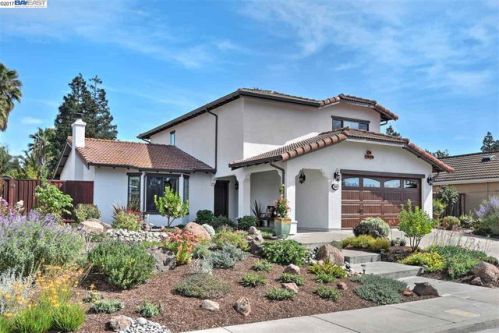 3555 Ballantyne Dr, Pleasanton, CA 94588-2932