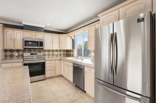 7087 Canevalley Cir, Citrus Heights CA  95621-0252 exterior