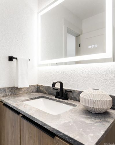 8464 66 Cir, Arvada CO  80007-7592 exterior