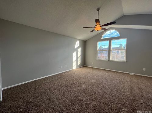 19083 Chenango Cir, Aurora CO 80015-4946 exterior