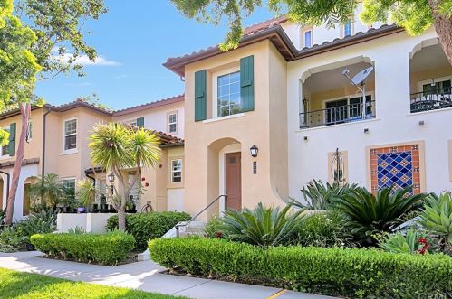 239 Dewdrop, Irvine CA  92603-0650 exterior