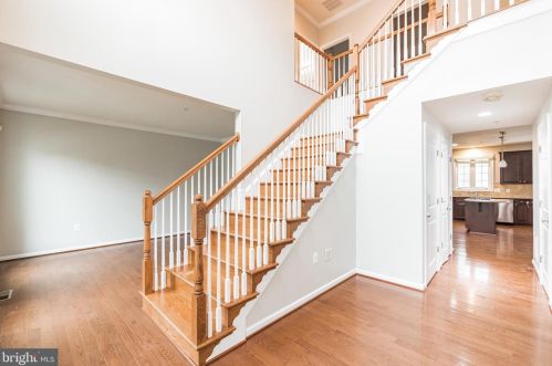 13221 Moonlight Trail Dr, Silver Spring, MD 20906-6711