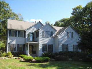 35 Gaylor Dr, Upper Stepney, CT 06468-1091