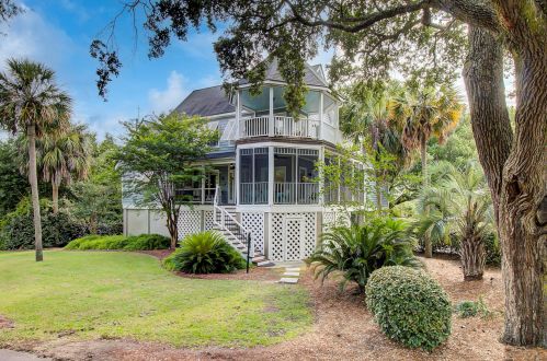 17 57th Ave, Isle Of Palms, SC 29451-2708